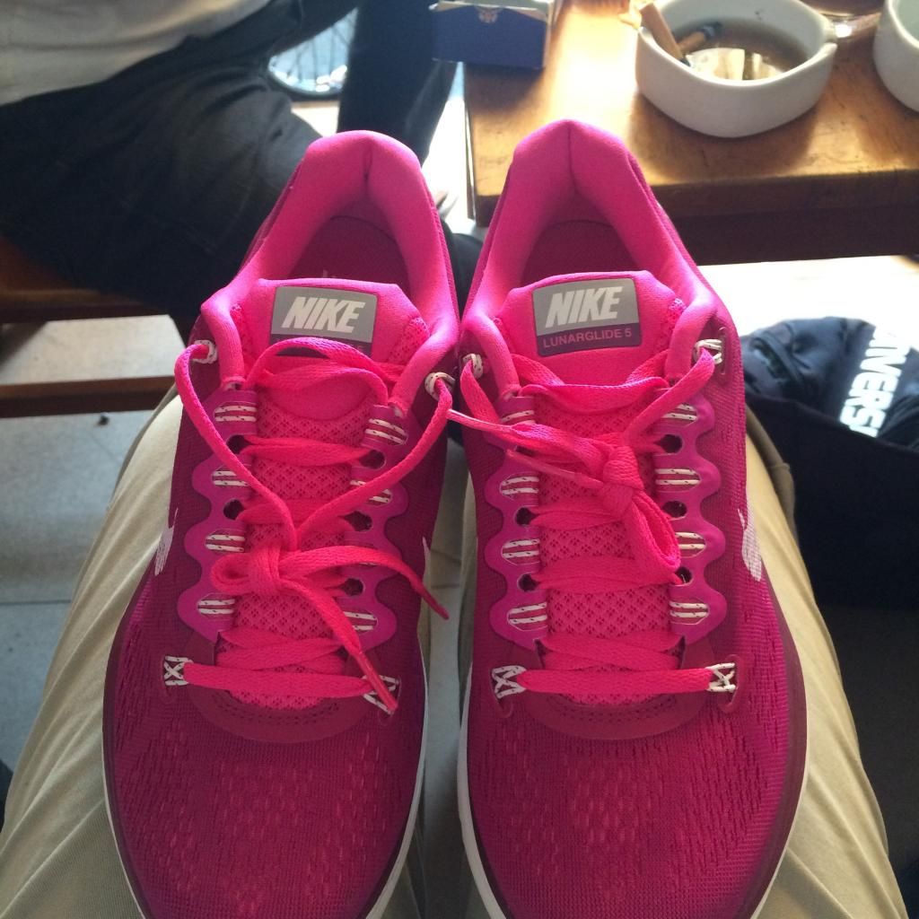TPHCM - Q10 - Bán - 1 đôi giày chạy bộ Nữ Nike Women Lunarglide 5+  (Original)