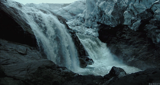  photo tumblr_nzp2ihdk9H1ukofkbo1_r4_540_zpsneo7tous.gif