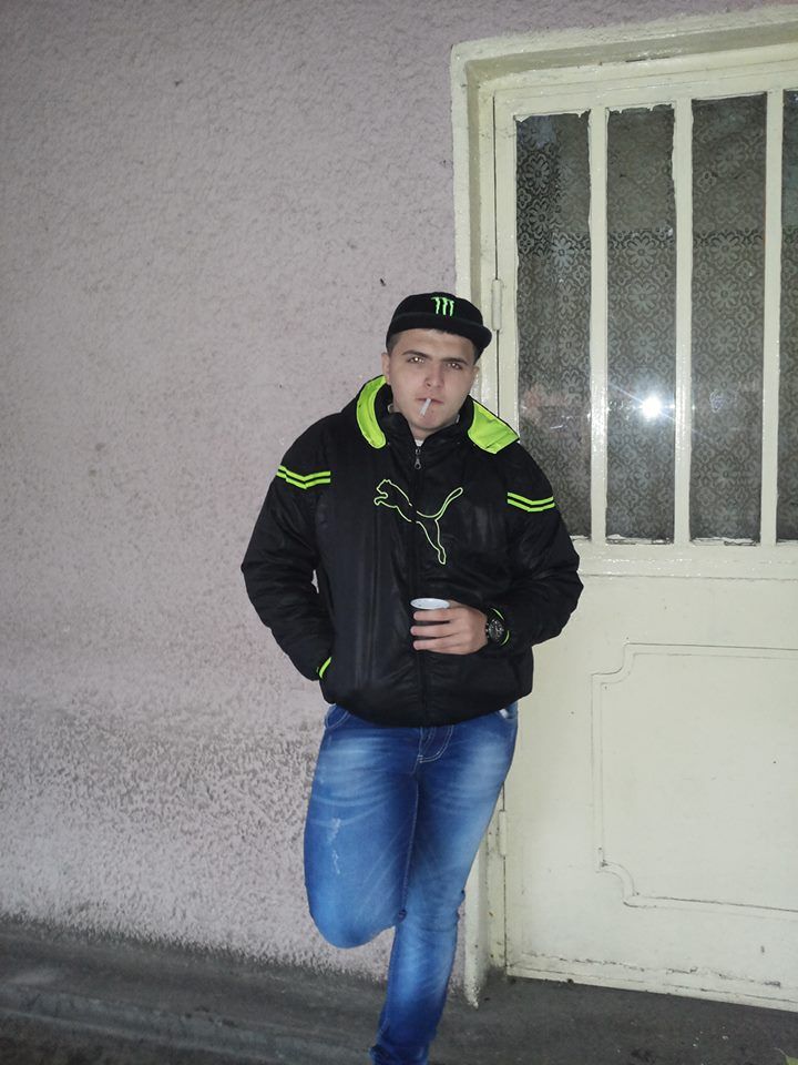 10609698_366031573565916_668435387171472