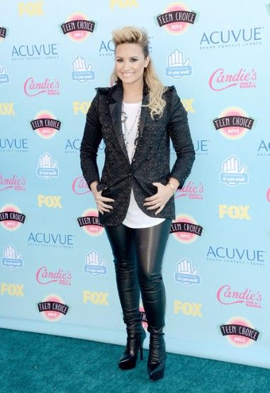photo demi-lovato-g_2641375a_zpsd679dc3b.jpg