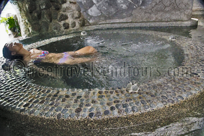 The Bambulo Resort and Restaurant: Jacuzzi at the Mini Cave