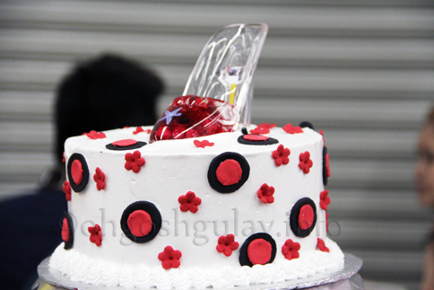 Crystal Shoe Cake Crystal Shoe Cake